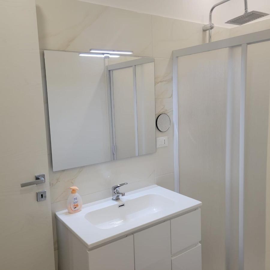 B&B Dei Sogni In Centro, Con Facilita Di Parcheggio 科森扎 外观 照片