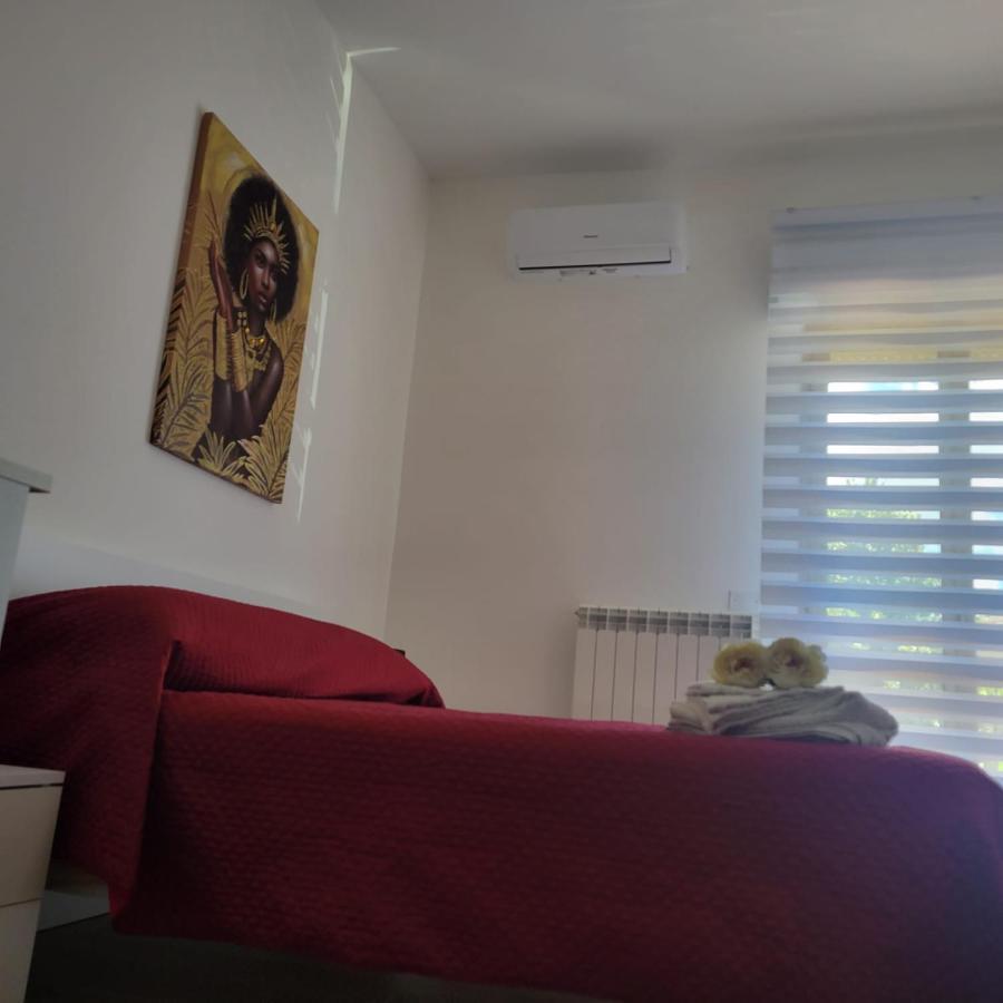 B&B Dei Sogni In Centro, Con Facilita Di Parcheggio 科森扎 外观 照片
